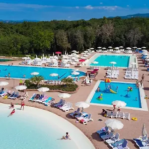 Hu Village Üdülőpark